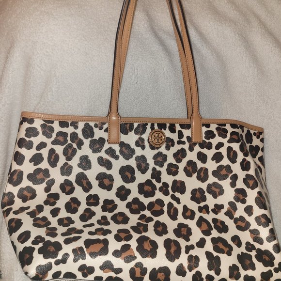 Tory Burch Kerrington Animal Print Coated Tote Handbag - Picture 3 of 16